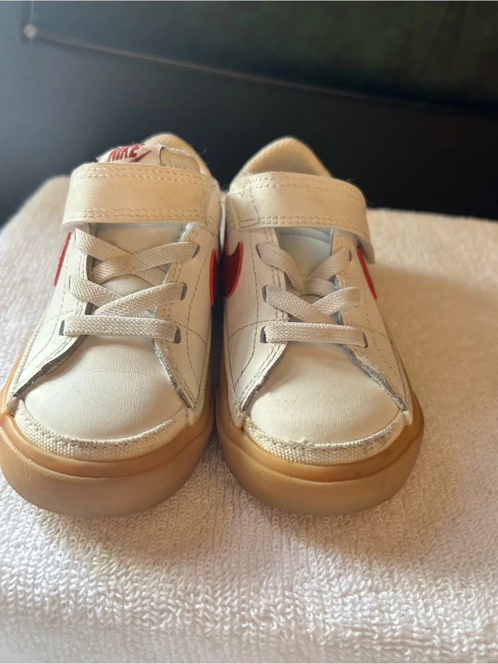 Nike classic low